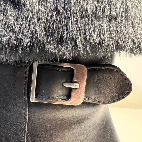 Sudini Seattle black leather and faux fur ankle boot heels size 5.5 new in box - Picture 7 of 14